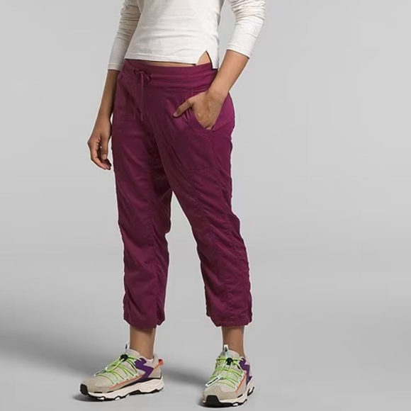 The North Face Pants - THE NORTH FACE cropped pants